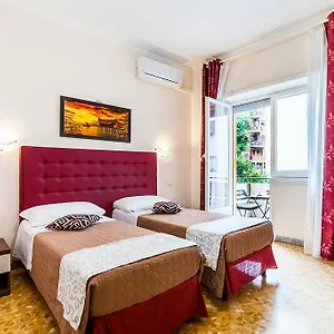 https://vatican-golden-rooms.it-romehotels.com